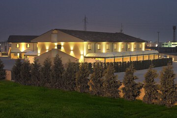 Front of property - evening/night