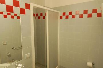 Photo 71