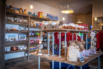 Gift shop