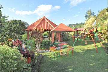 Children's play area - outdoor