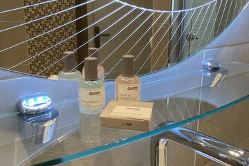 Bathroom amenities