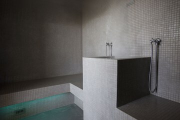 Turkish bath
