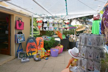 Gift shop