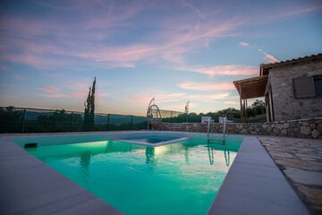 Private pool