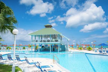 Poolside bar