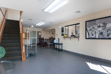 Check-in/check-out kiosk