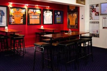 Sports Bar