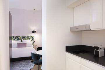 Private kitchenette
