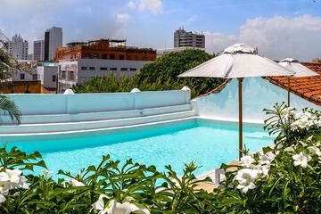 Rooftop pool