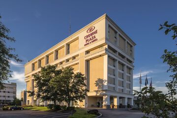 Crowne Plaza Suites Pittsburgh South by IHG