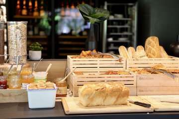 Breakfast buffet