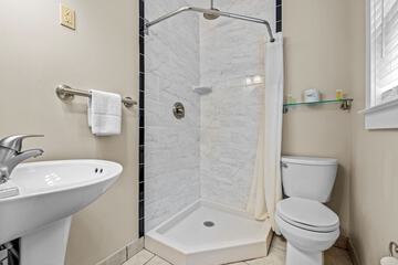 Bathroom shower
