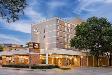 DoubleTree by Hilton Madison Downtown