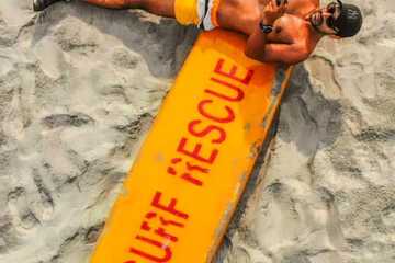 Surfing/boogie boarding