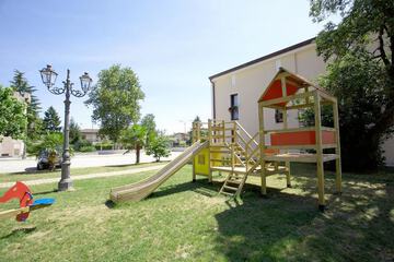 Children's play area - outdoor