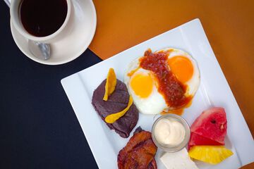 Breakfast meal