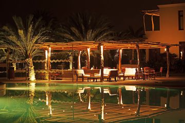 Poolside bar