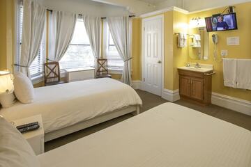 Room 102 of 116