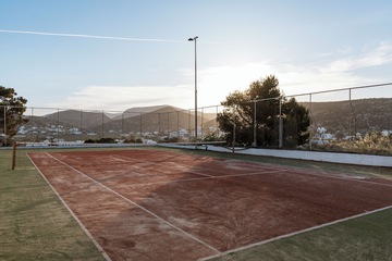 Tennis court