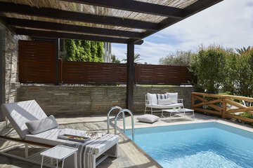 Private pool