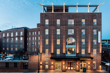The Alida Savannah a Tribute Portfolio Hotel