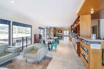 Hotel Interior 8 of 38