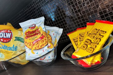 Snack bar