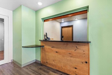 Hotel Interior 7 of 30