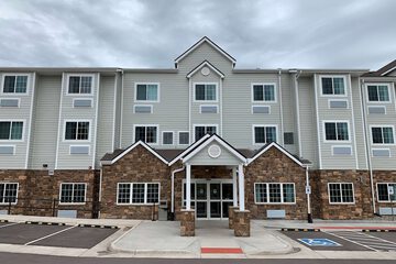 Microtel Inn & Suites by Wyndham Woodland Park