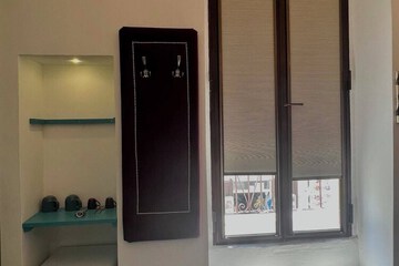 Mini-refrigerator