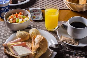 Breakfast meal