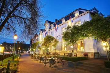 Front of property - evening/night