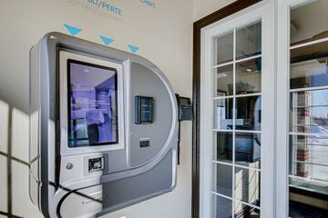 Check-in/check-out kiosk