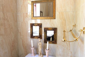 Bathroom amenities