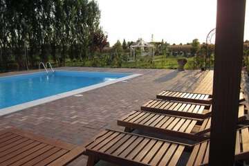 Sundeck