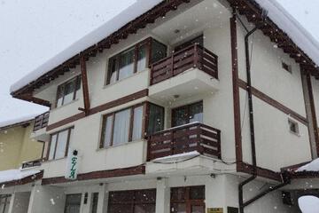 Photo 10