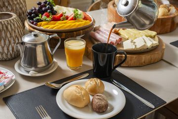 Breakfast meal