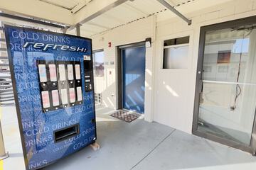Vending machine