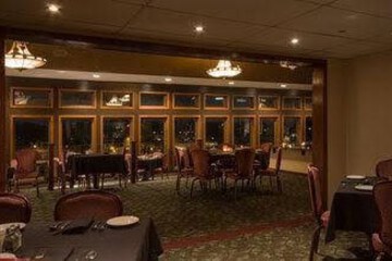  Cliffbreakers Riverside and Conference Center 5