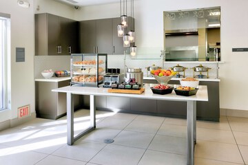 Breakfast/Coffee Service 32 of 39