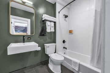 Room 54 of 100