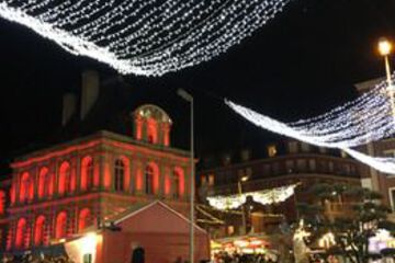Hotel Front - Evening or Night
