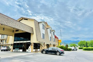 Tennessee Mountain Lodge Riverside by OYO