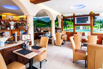 Food court