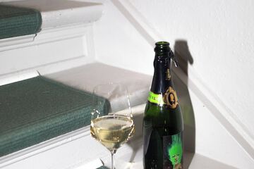 Champagne service