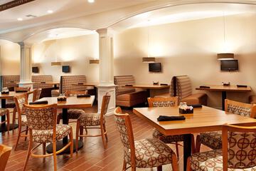 Breakfast/Coffee Service 33 of 34