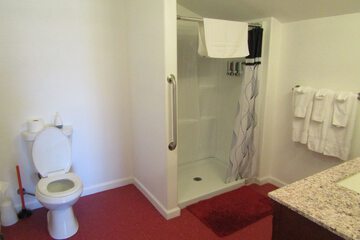 Room 103 of 124