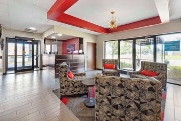 Hotel Interior 4 of 25