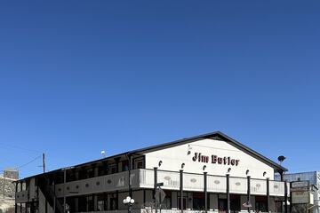Jim Butler Inn & Suites