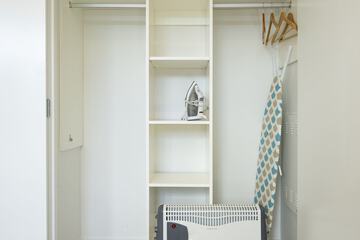 Iron/ironing board